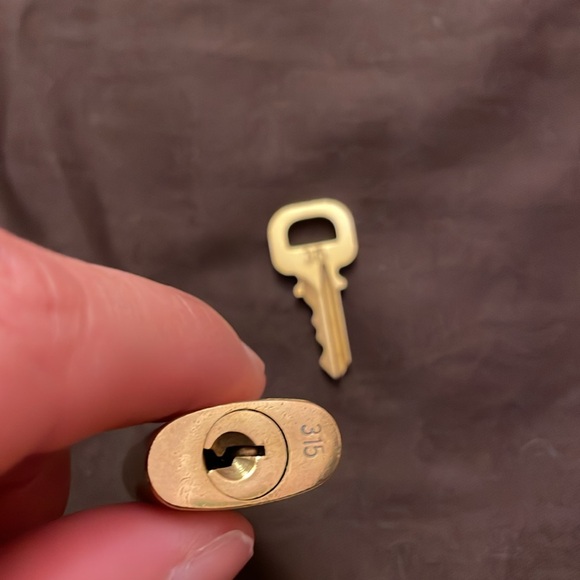 Louis Vuitton Lock and Key - Picture 4 of 5